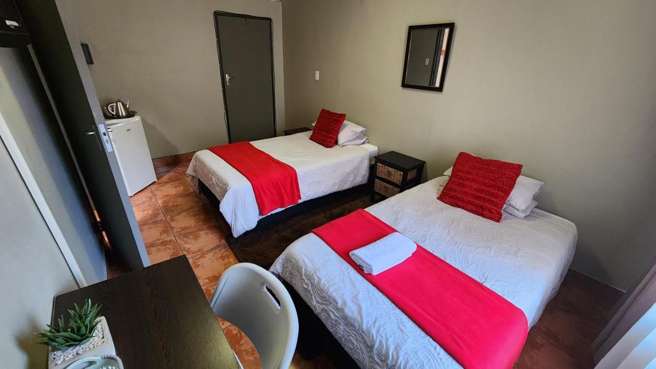 Hotel Casa Feliz Mokopane Esterno foto