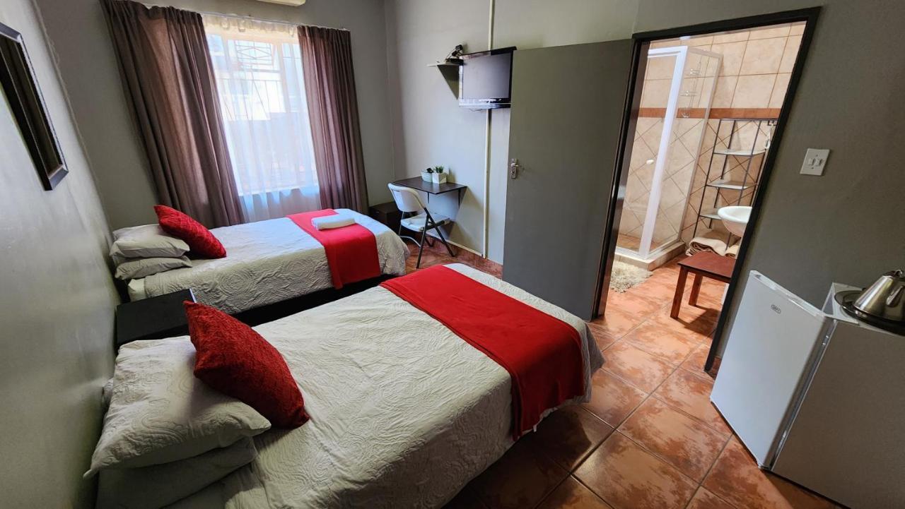 Hotel Casa Feliz Mokopane Esterno foto