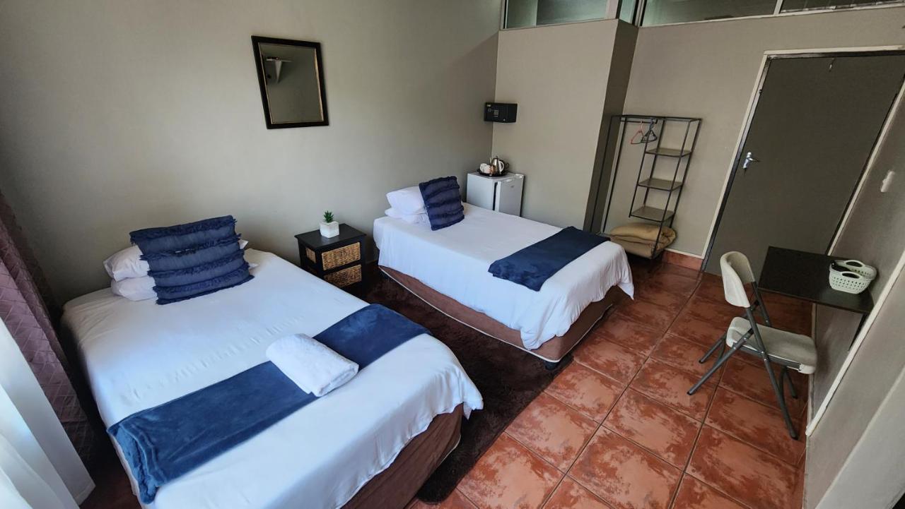 Hotel Casa Feliz Mokopane Esterno foto
