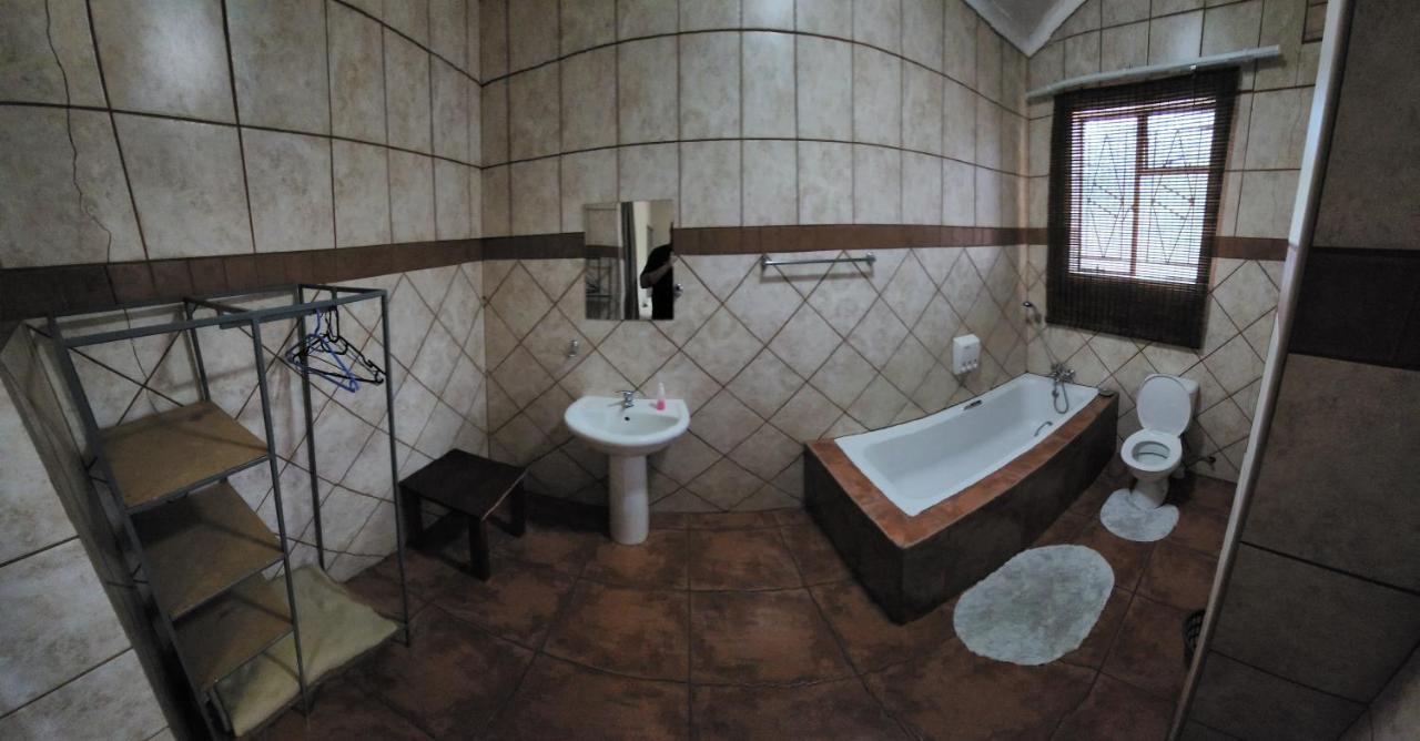Hotel Casa Feliz Mokopane Esterno foto
