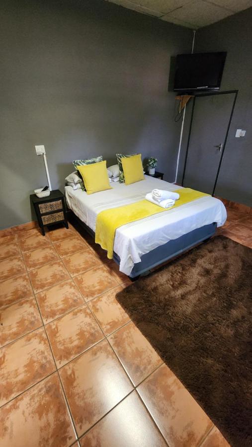 Hotel Casa Feliz Mokopane Esterno foto
