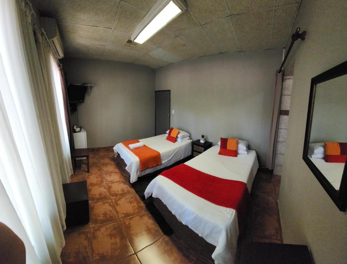 Hotel Casa Feliz Mokopane Esterno foto